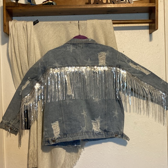 Jean Jacket- Stars & Shimmering Fringe - Picture 10 of 11